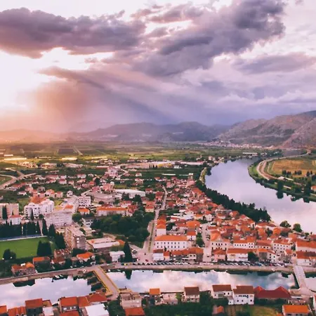 Porto * Ploce (Dubrovnik-Neretva)